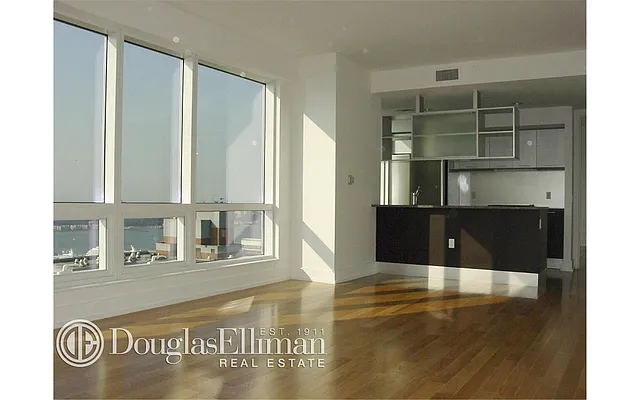Rented by Douglas Elliman | media 39