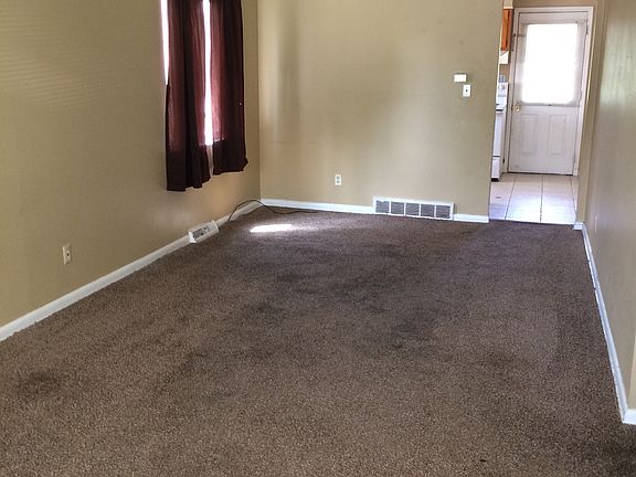 5th image of 256 Broadmeadows Blvd