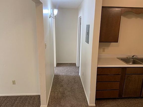 5th image of 2223 Missouri Ave APT 12