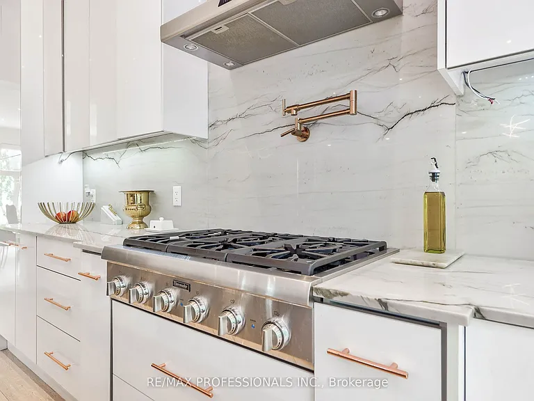 29 Avon Park Dr — Photo 19
