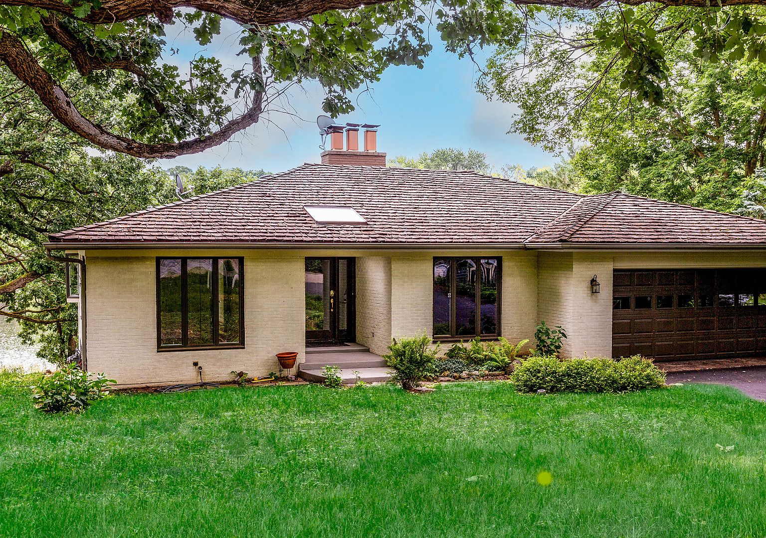 273 W Lake Shore Dr, Tower Lakes, IL 60010 Zillow