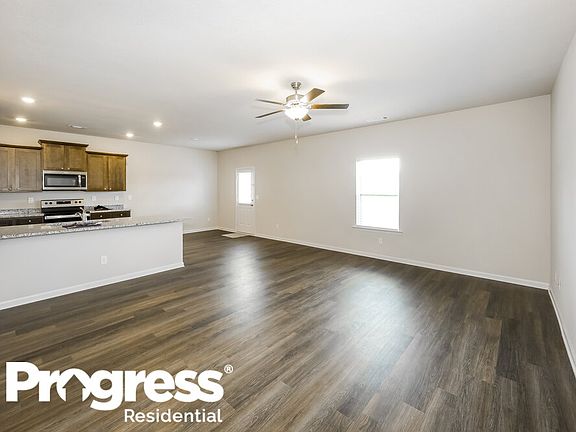 4th image of 3601 Falconwood Dr