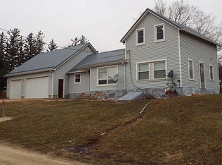 1137 155th Ave, Strawberry Point, IA 52076