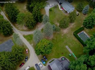 3980 Benstein Rd, Commerce Township, MI 48382