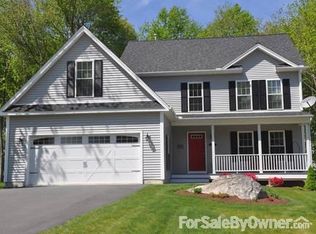 201 Ensign Dr, Mystic, CT 06355