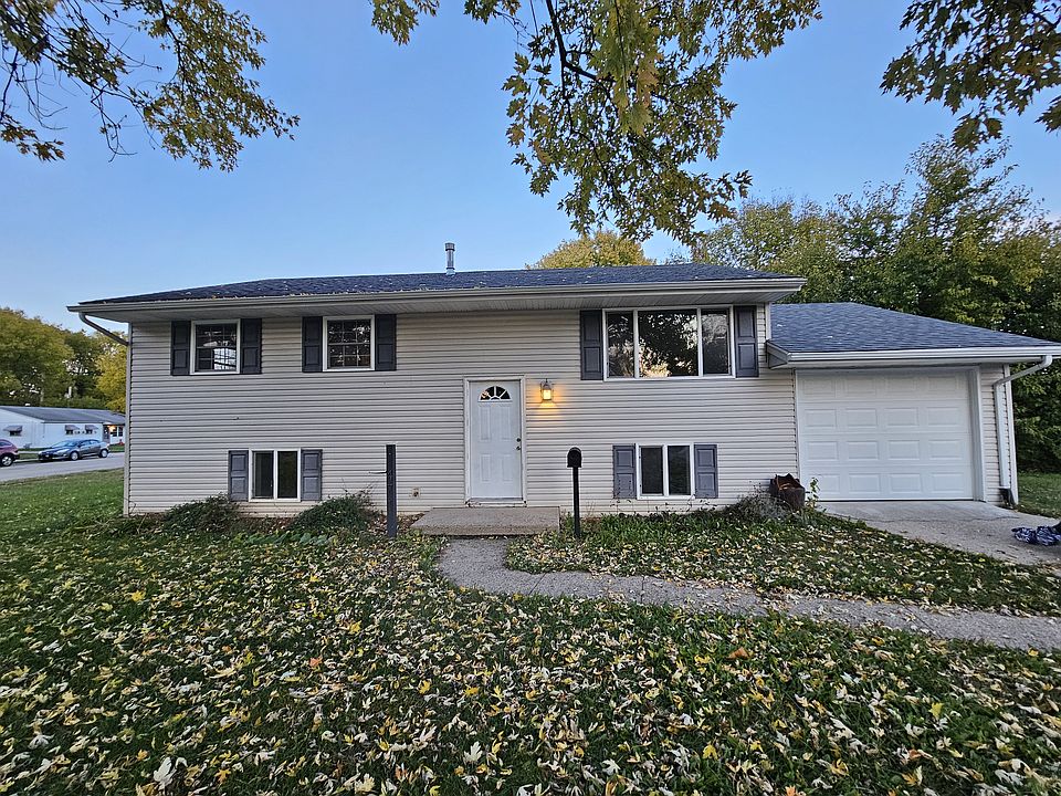 1st image of 471 Vincent Ave