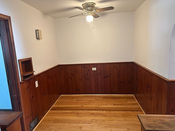 3rd image of 5 Woodlawn Ave #2