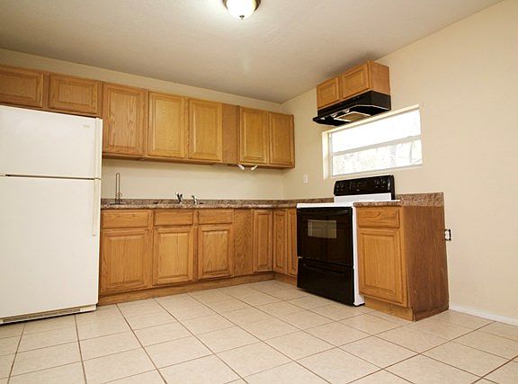4th image of 11170 NW 109th Ct