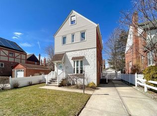 108 Marlboro Rd, Valley Stream, NY 11581