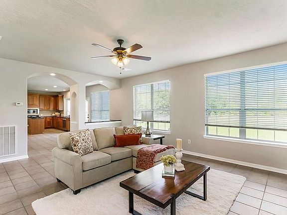 4th image of 2923 S Cedar Hollow Dr