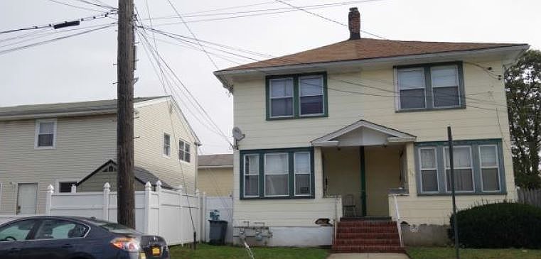 1st image of 2379 Dickens St