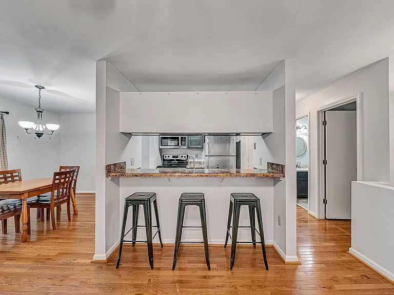 3273 Forest Ridge Rd — Photo 6