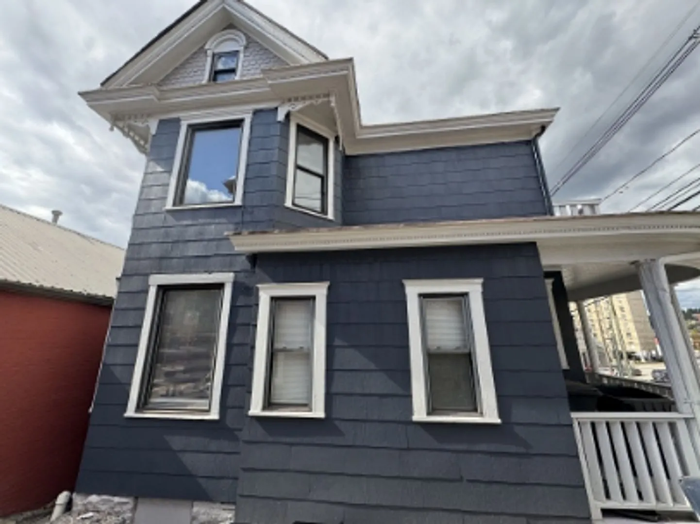 Prime College Location! 124 Fayette - 5 Bedroom Home — Photo 2