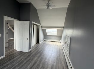 870 Pine St APT 3W, Fall River, MA 02720