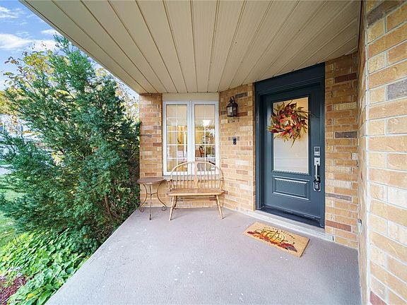 5th image of 99 Beechmanor Cres