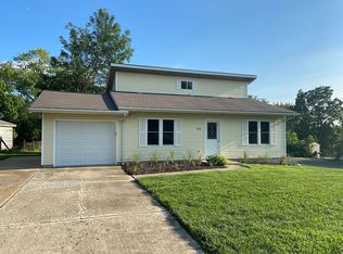 40 W Springfield Rd, Saint Clair, MO 63077
