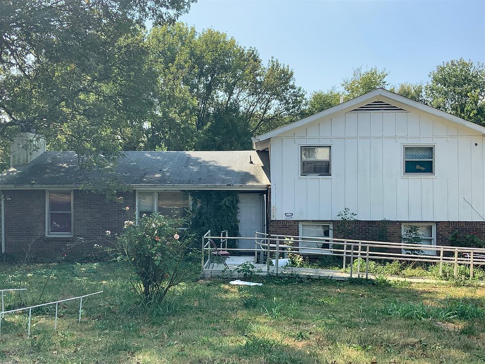 1st image of 2989 Cherry Hills Dr
