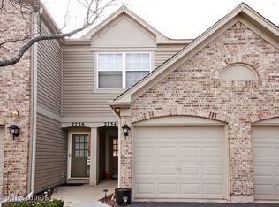 2734 Rockport Ln, Naperville, IL 60564