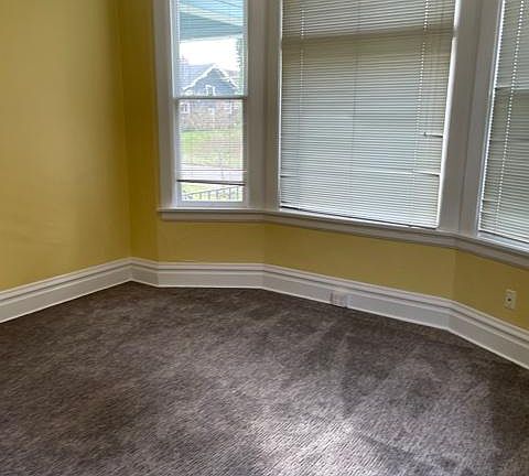 3rd image of 1011 N L St #2
