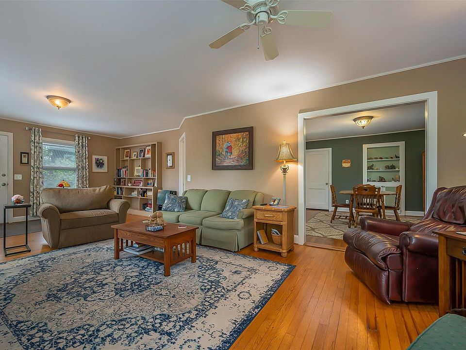 140 Pacolet St, Tryon, NC 28782 Zillow