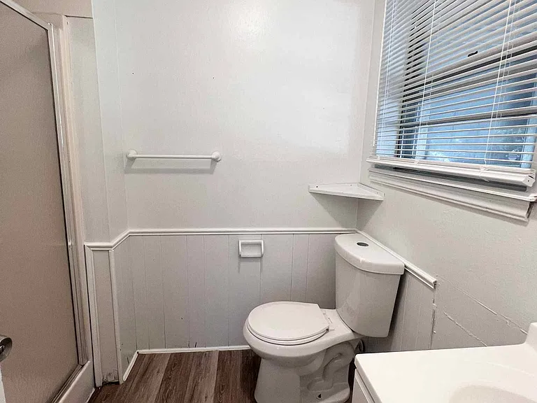 413 Meadow Lake Dr — Photo 13