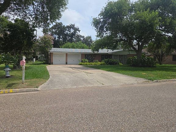 3rd image of 813 Orange St