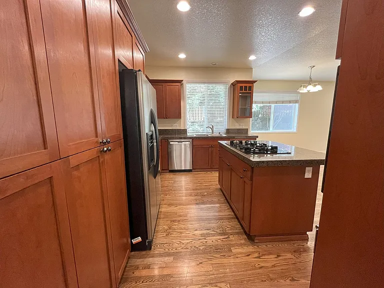 3615 NW Lansbrook Ter — Photo 7