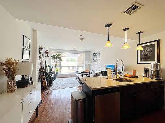 1st image of 80 Meserole St APT 3B