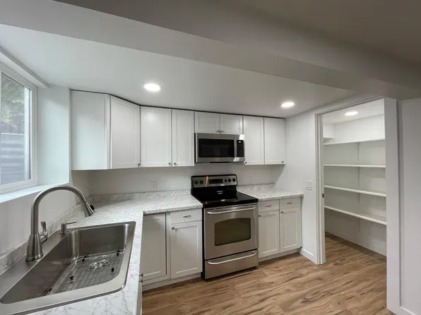 1648 Higgins Rd SE #B, Pt Orchard, WA 98366