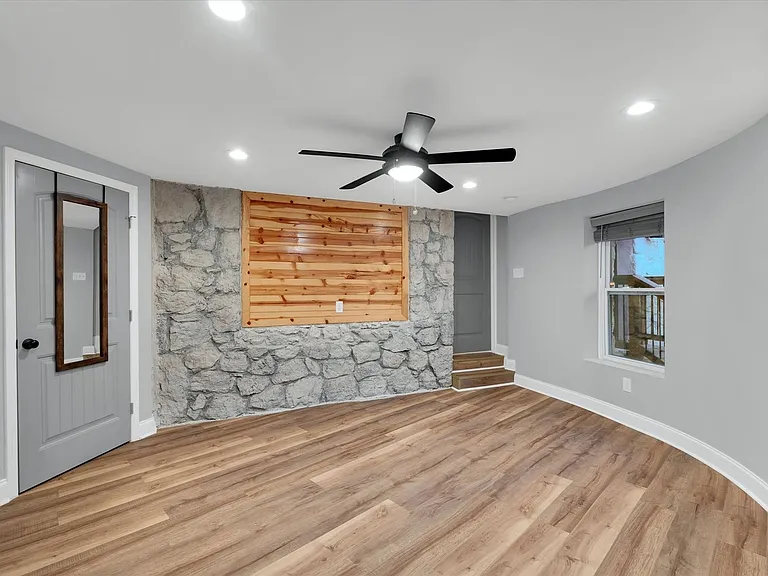 19 Granada Dr — Photo 13