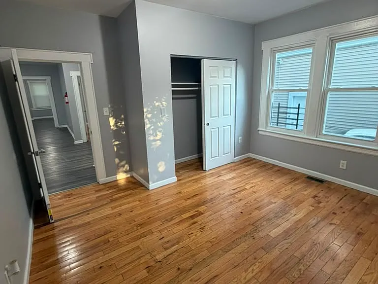 15-17 Poe Ave #2 — Photo 10