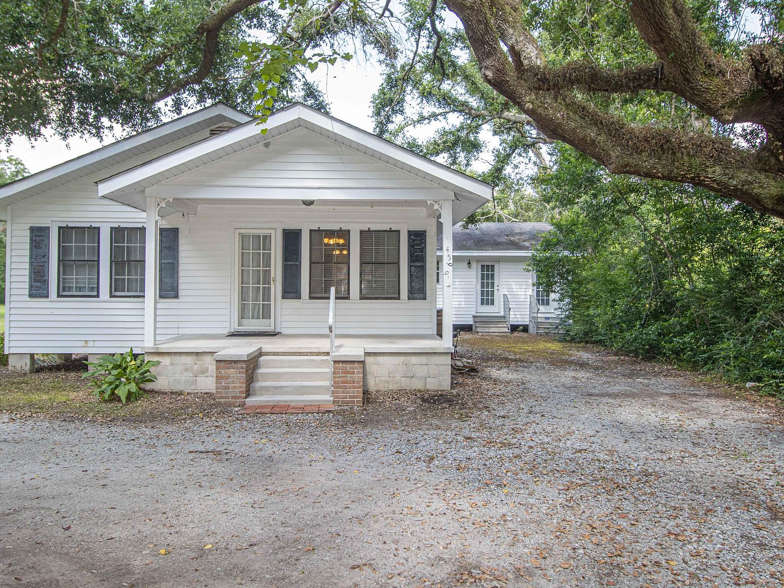 4569 Menge Ave, Pass Christian, MS 39571 Zillow