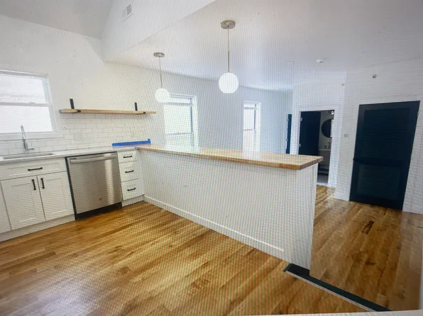 4406 Butler St, Pittsburgh, PA
