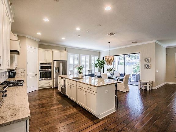 5th image of 3922 W Vasconia St