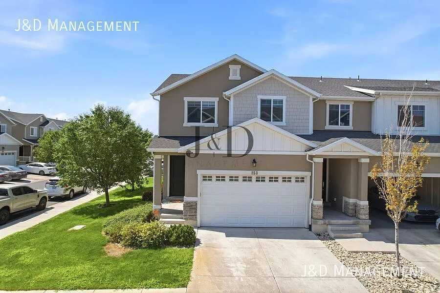 Waters Edge Townhome — Photo 3