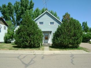 414 W Boundary Ave, Plentywood, MT 59254