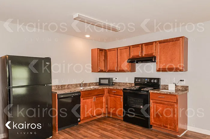 433 Church Ave NW — Photo 5