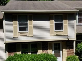 1912 Fox Sterling Dr, Raleigh, NC 27606