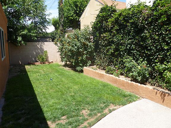 5th image of 3806 Bonnie Ann Ct NE