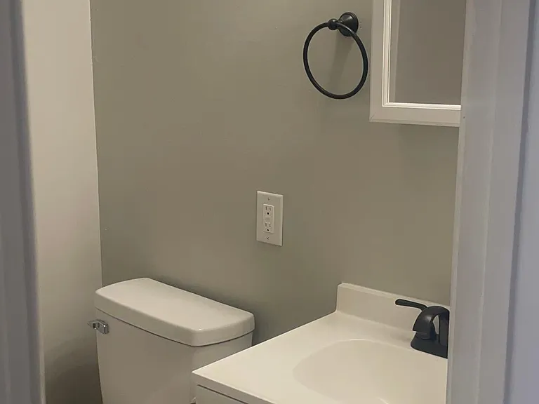 3223 Summit Ave #A — Photo 8