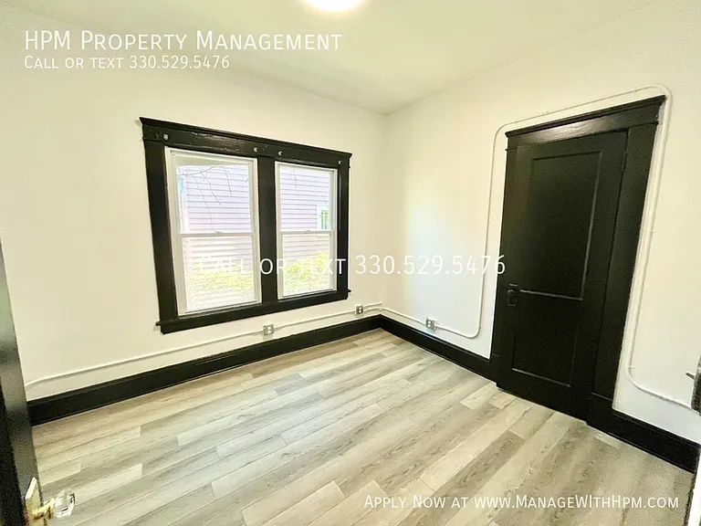1331 W 65th St — Photo 15