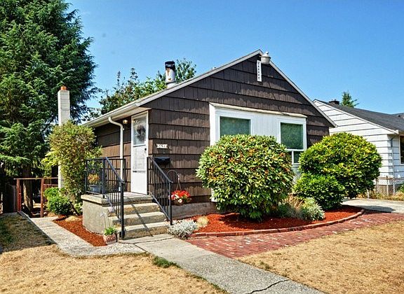 Welcome home to 5637 38th Ave SW