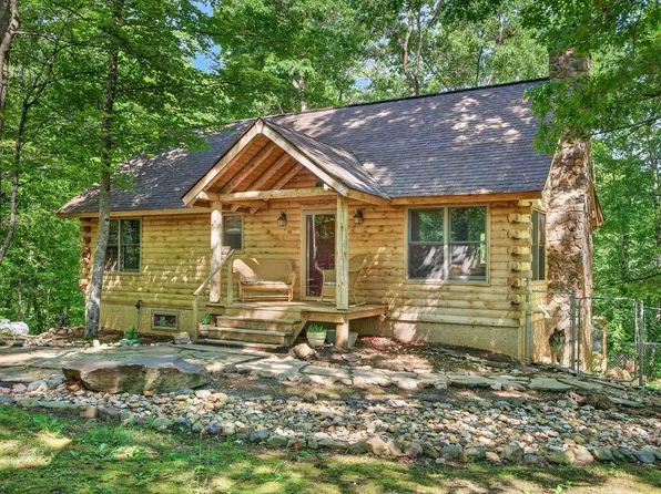 1906 Cutbank Ln, Elkton, VA 22827