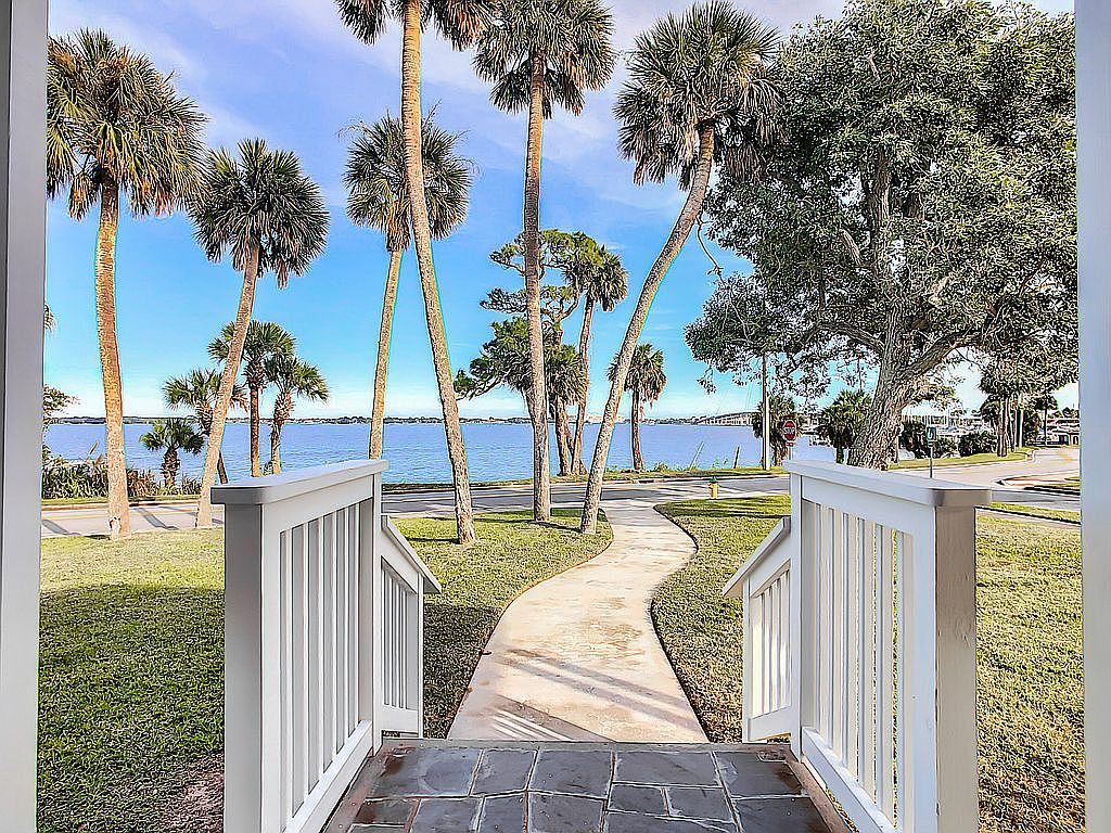 205 N Indian River Dr, Cocoa, FL 32922 Zillow