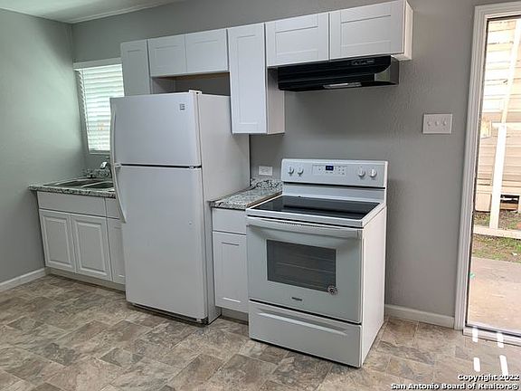 3rd image of 234 Senisa Dr #A