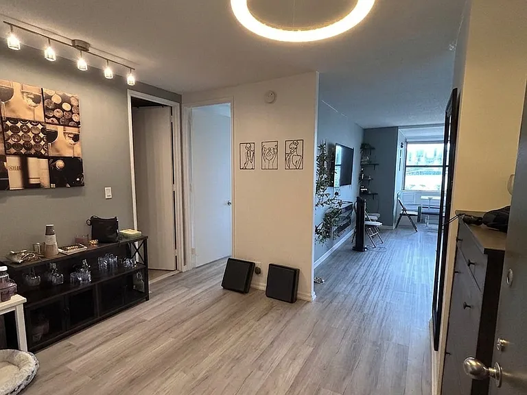 7002 Boulevard East #6F — Photo 1