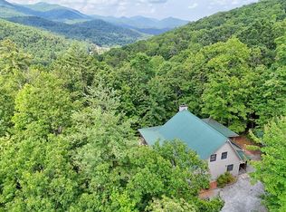 232 Bent Laurel Ridge Rd, Clayton, GA 30525