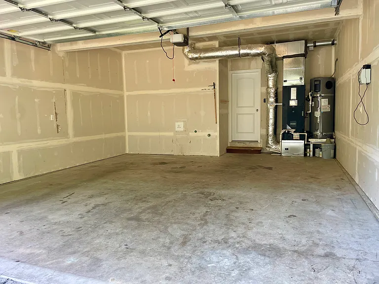 102 Alpha Ln — Photo 16