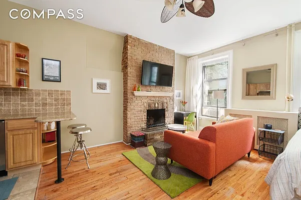 Rented by Compass | media 14