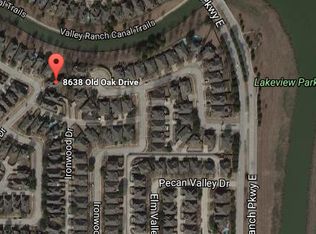 8638 Old Oak Dr, Irving, TX 75063